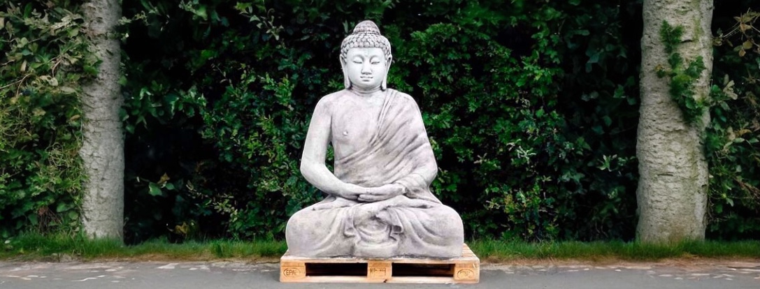 Klassische Buddha-Statuen für den Garten