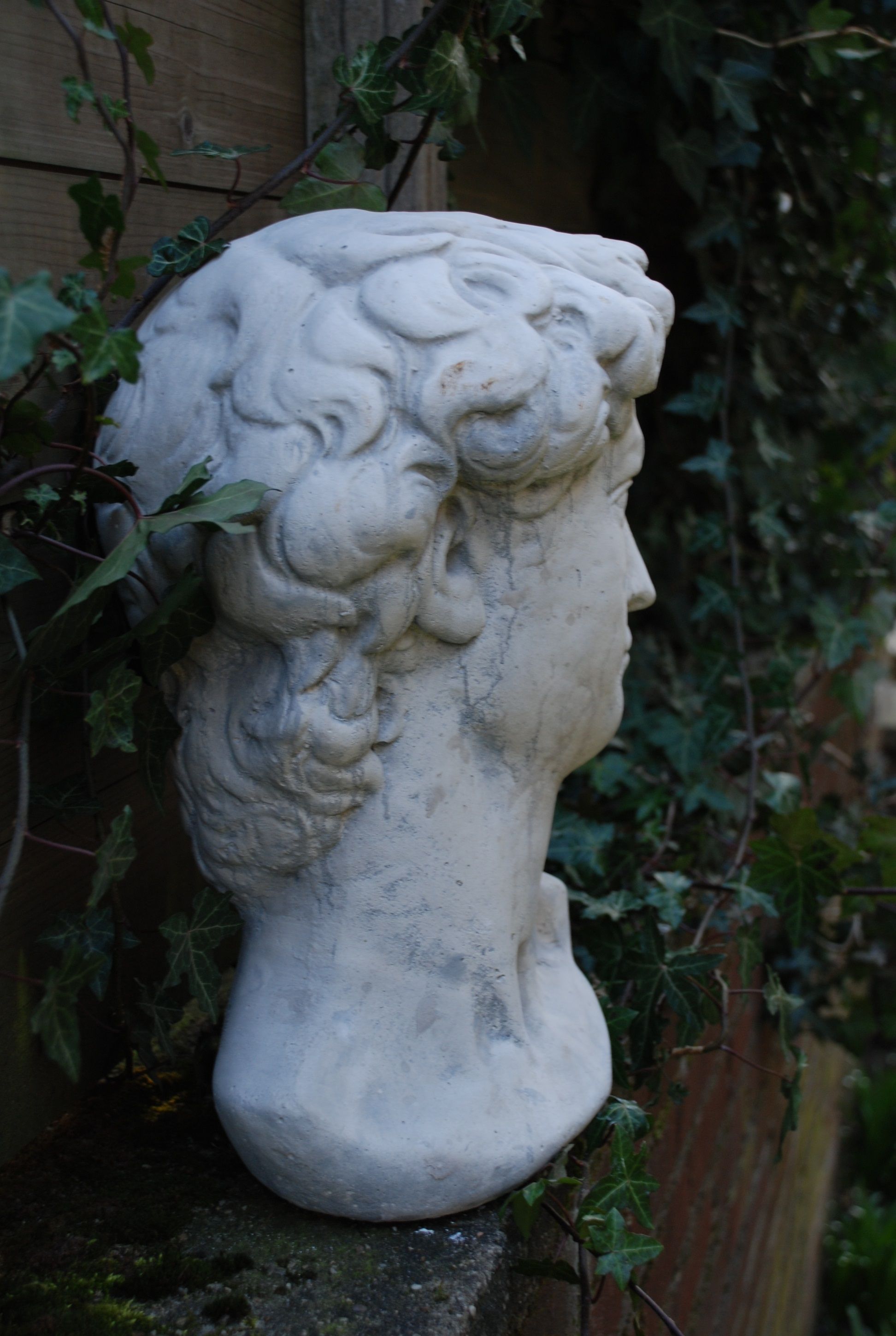 Apollo sculptuur van zwaar steen, prachtig in detail!!
