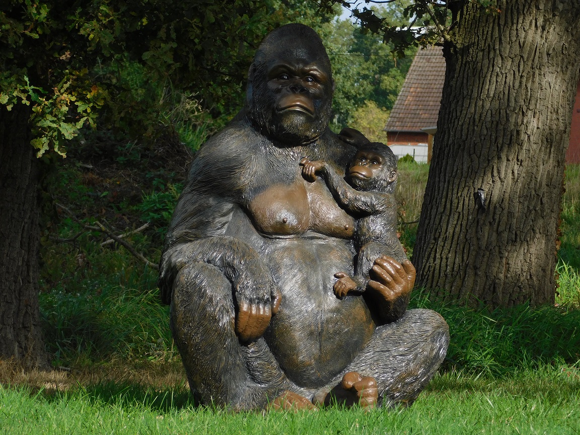 Exclusief beeld Gorilla met babygorilla - XXL - polystone - gedetailleerd