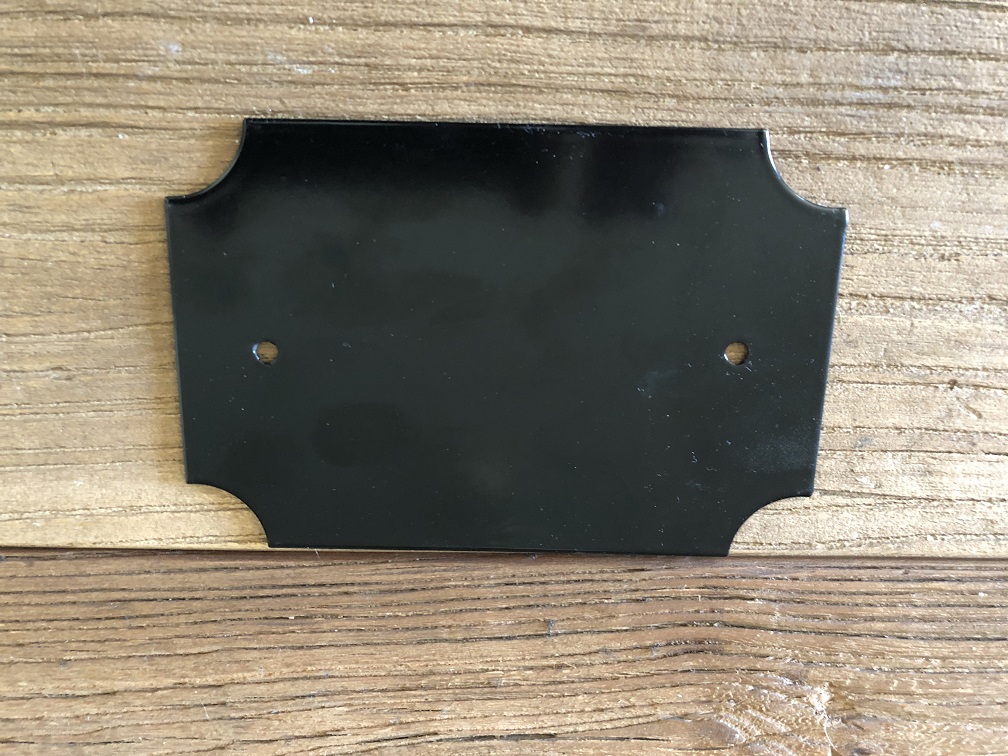Prachtig metalen naambord voor bij de voordeur, kleur zwart.