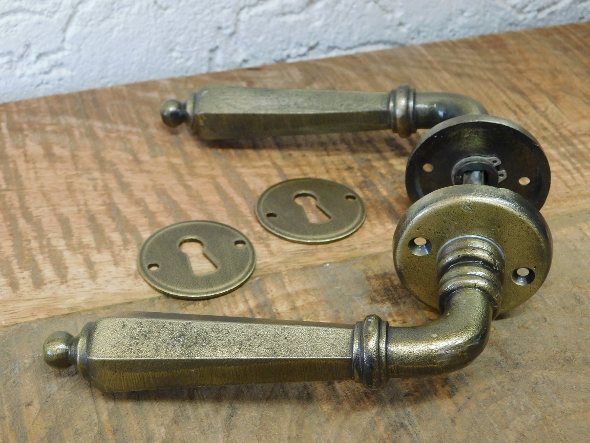 Set Deurbeslag Antique Messing Finish Voor Binnendeuren set-deurbeslag-antique-messing-finish-voor-binnendeuren
