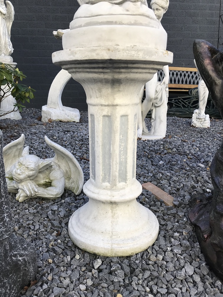 Sokkel rond 42cm hoog - De Dikke Steen