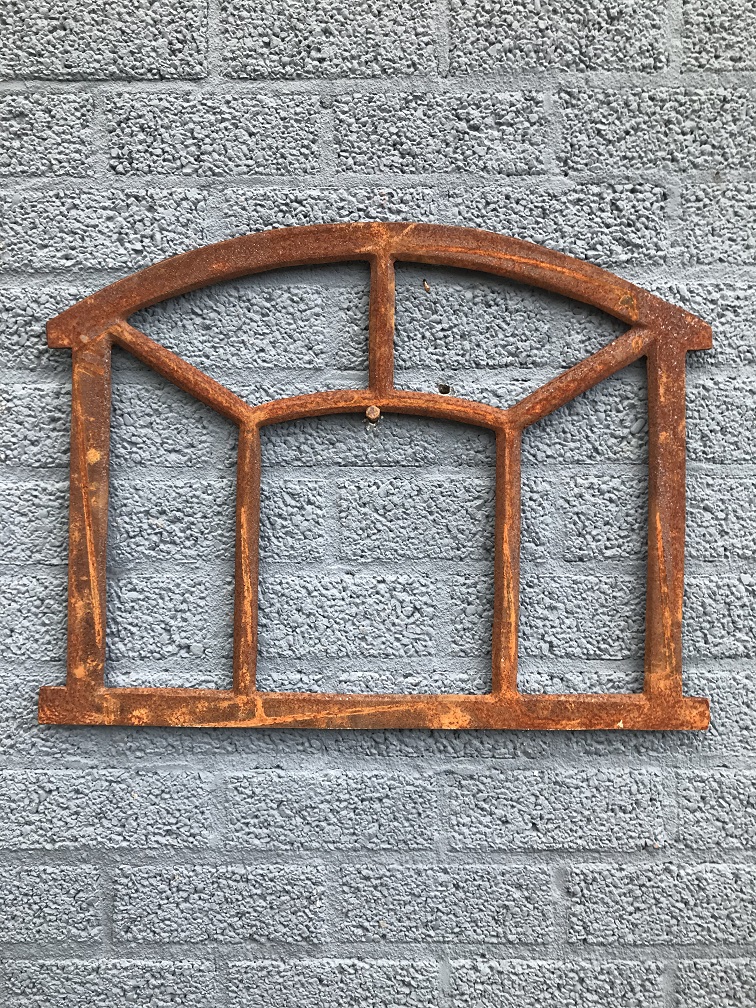 Fenêtre ornementale de grange style antique fonte/rouille 38x76cm