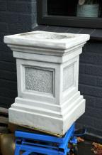 Plinthe - pierre - 60 cm - finition blanche classique - massif