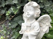 Ange avec croix - statue en polystone - 24 cm