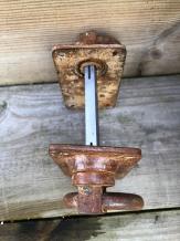 Anneaux rustiques utilisés comme ferme-portes, nostalgiques