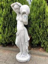 Frau mit Wasserkrug - Steinstatue - 122 cm - klassisch weiß