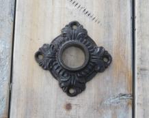 Rosette - fer antique - pour poignée de porte ou bouton de porte