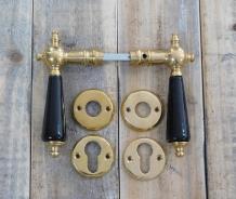 Set deurbeslag: 2Klinken, 2 jack rozetten, 2 lock-rozetten), gepolijst messing