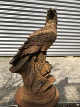 Sitzender Adler auf Felsen - Steinstatue - 70 cm - rustikal