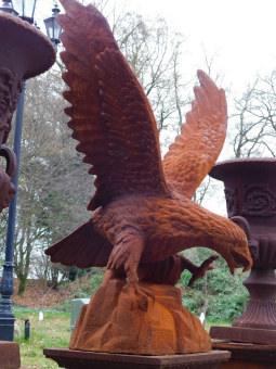 Einmalig: Adler XL – 113 cm – Gusseisen – Gartenfigur