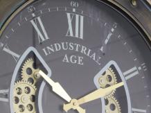 Horloge murale 'Industrial Age' modèle montre de poche