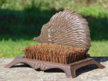 images/productimages/small/amh-hedgehog-met-schoen-borstel-dining-lh6168768.jpg