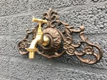 Fontaine murale - avec robinet - laiton - gris/bleu - classique
