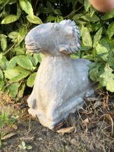 Bélier indonésien - statue animal en pierre - 31 cm - sculptée à la main