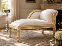 Vintage chaiselongue – barokstijl – goudkleurig hout – beige