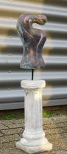 Abstract Spirit - auf Sockel - Stein - 92 cm - Kupferoptik