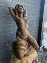 Femme nue - fonte - 75 cm - rustique - oxyde