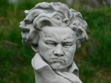 Résumé Beethoven - statue en pierre - 40 cm - classique