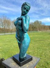 Nackte Frau - blaue Bronzestatue - 64 cm - Marmorsockel