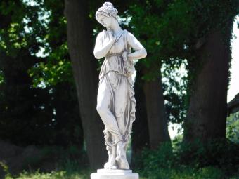 Statue de jardin femme sur socle rond - 88 cm - pierre
