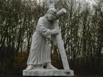 Statue Jesus mit Kreuz XL – 70 cm – Polystone