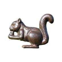 Eekhoorn - gietijzer beeld - 15 cm - bruin - in detail