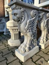 Colonne avec lion - pilier mural en pierre - 72 cm - classique