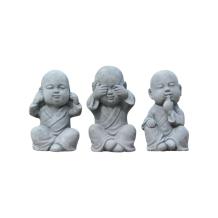 Boeddha - horen, zien en zwijgen - stenen beelden - grijs