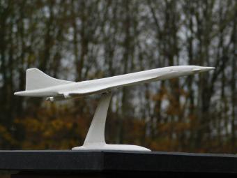 Concorde – fonte – 30 cm – aspect vintage blanc vieilli