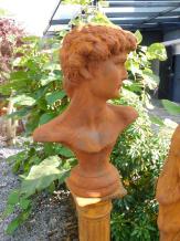 David op sokkel - steen - 147 cm - oxide - gedetailleerd