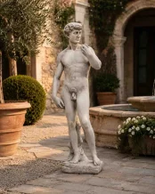 Tuinbeeld David - groot Romeins figuur van steen - klassiek