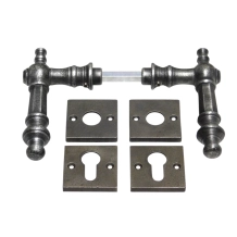 Deurbeslag 'Victoria' – gietijzer verzinkt – PC deurset