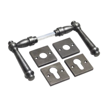 Set klinken Churchill + klink- en- slotrozetten vierkant - gietijzer verzinkt