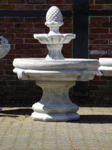 Brunnen Kiefernzapfen - 120 x 90 cm - Stein