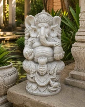 Tuinbeeld Ganesha - steen - beeld van de hindoeïstische god