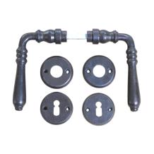Zoals antiek deze deur set met rozetten - retro antieke hulpstukken voor kamerdeuren.