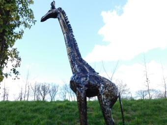 Giraffe 'Paulo' - handgefertigt aus Afrika - schwarz mit Gold