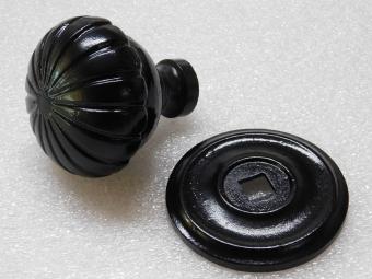 Gros bouton de porte avec rosette - noir - fonte - bouton fixe