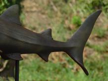 Requin sur pied, polystone, décoratif
