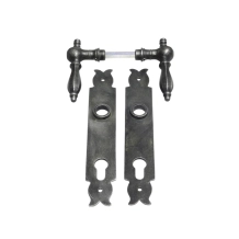 Huisdeurbeslag gietijzer - klinken met deurplaten - PC geschikt