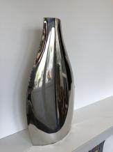 Vase plat en nickel, joli motif séparé