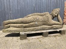 Liggende Boeddha - lavastenen beeld - 150 cm - klassiek