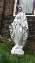 Maria - stenen beeld - 115 cm - klassiek wit - in detail