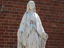 Maria - Steinstatue - 115 cm - klassisch weiß - im Detail