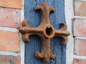 Croix d'ancrage mural - 19 x 19 cm - antique - fonte