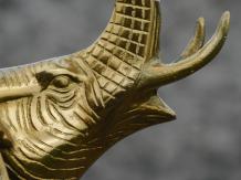 Eléphant - statue en aluminium - 48 cm - or - en détail