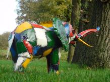 Éléphant - fait main en Afrique - 65 cm - coloré