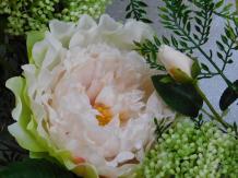 Couronne de pivoines - rose et vert - 42 cm