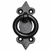 Zwarte ijzeren ringgreep – 8 cm – retro kastbeslag
